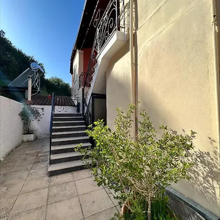 Ria Apartament *